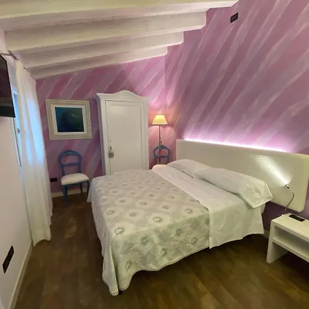 לינה וארוחת בוקר Le Fate Corbezzole