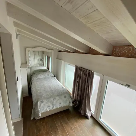 Le Fate Corbezzole Romano D'Ezzelino