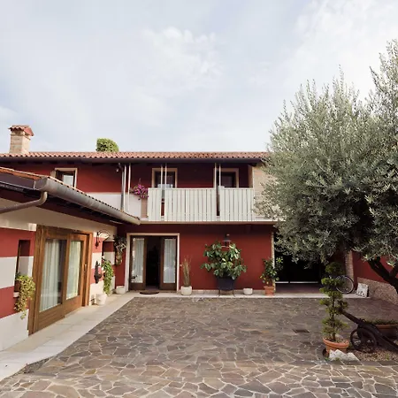 Le Fate Corbezzole לינה וארוחת בוקר